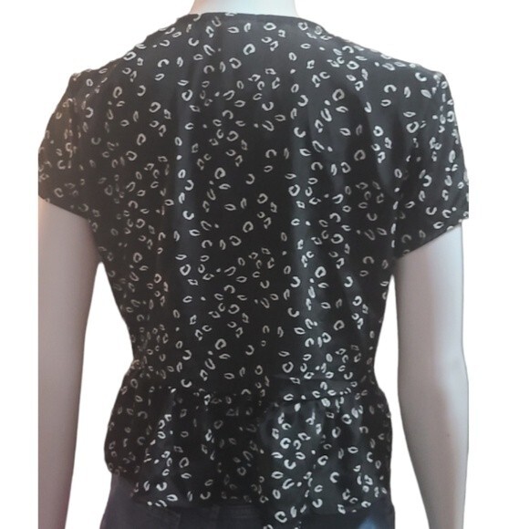 Dippin' Daisys Black / White Leopard Swim Top medium - Picture 3 of 9